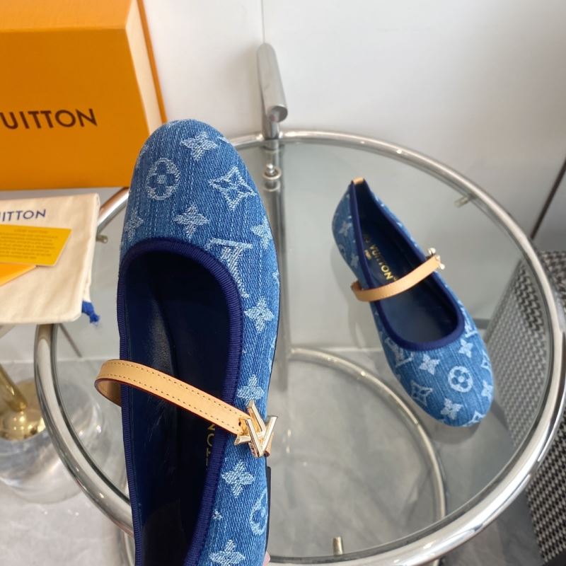 Louis Vuitton Flat Shoes